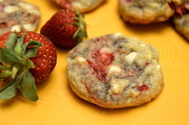 WhiteChocStrawberry1